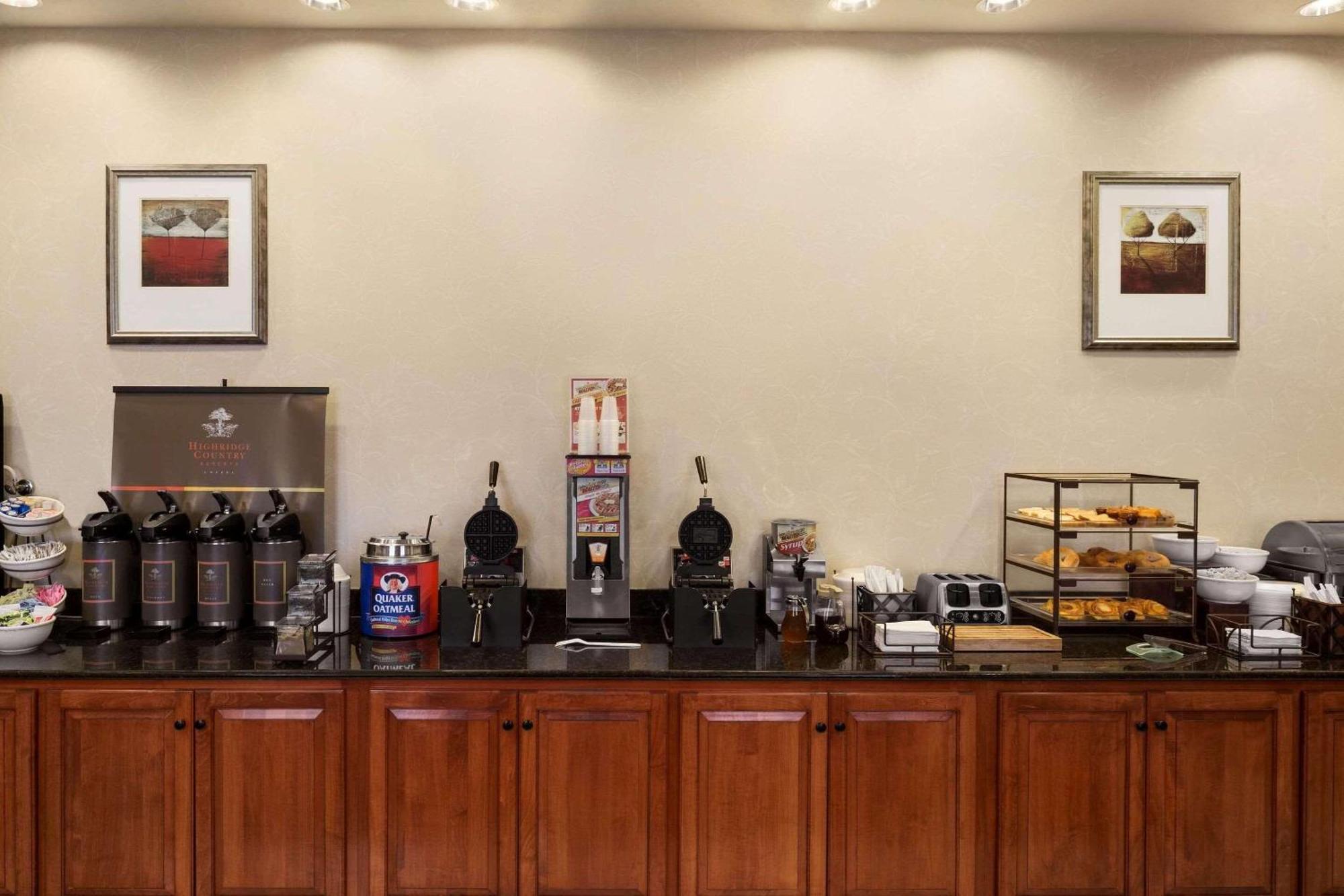 Country Inn & Suites By Radisson, Crestview, Fl Bagian luar foto