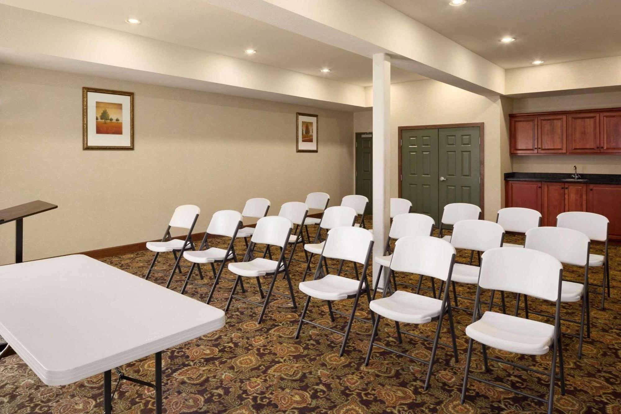 Country Inn & Suites By Radisson, Crestview, Fl Bagian luar foto