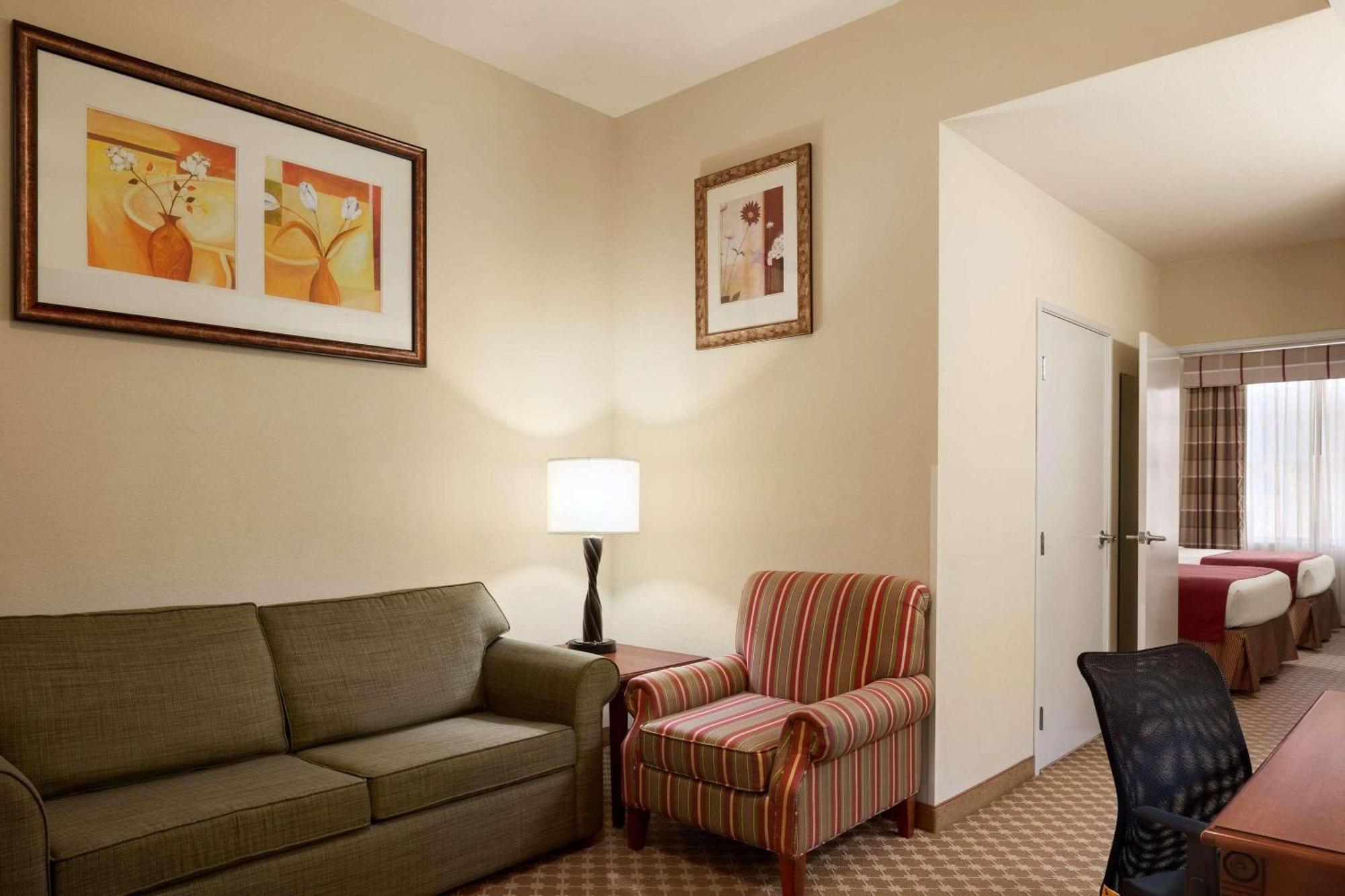 Country Inn & Suites By Radisson, Crestview, Fl Bagian luar foto